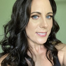 Joanna Saucier_headshot-1